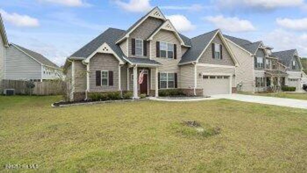 Photo of 203 Holmes Point Court, Jacksonville, NC 28546 (MLS # 100587718)