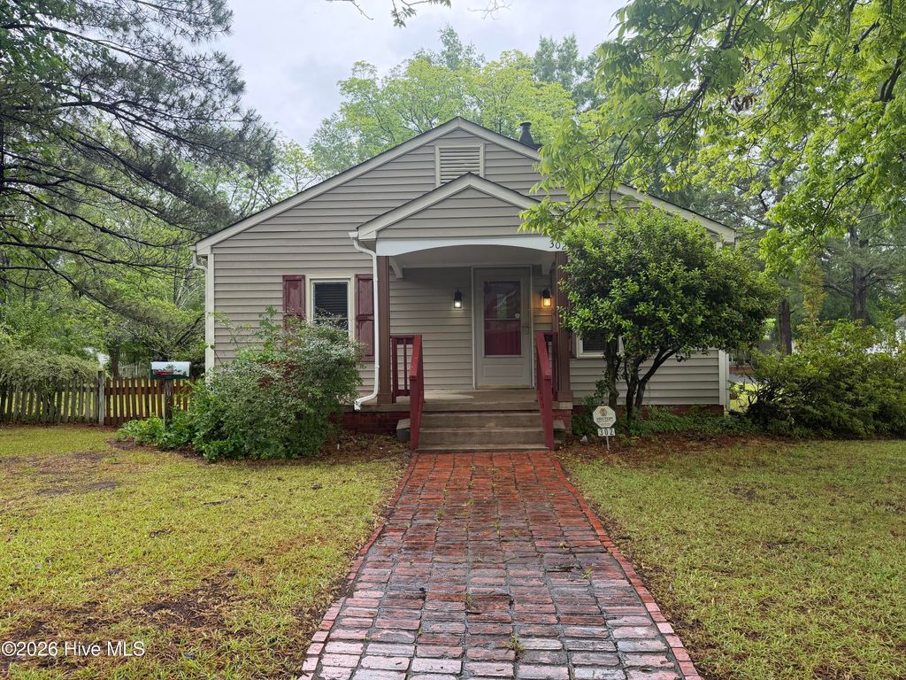Photo of 302 N Brevard Street, Selma, NC 27576 (MLS # 100574270)
