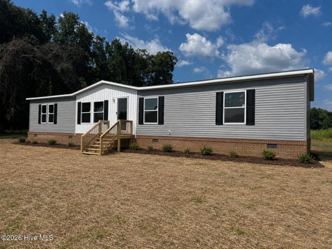 Mobile Home For Sale - 456 Blue Newkirk Road<br/> Duplin County, Magnolia, NC 28453