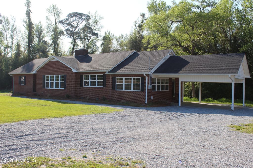 Photo of 3049 Catherine Lake Road, Richlands, NC 28574 (MLS # 100567630)