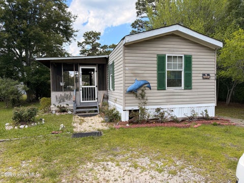 Mobile Home For Sale - 121 S Smith Street<br/> Onslow County, Holly Ridge, NC 28445