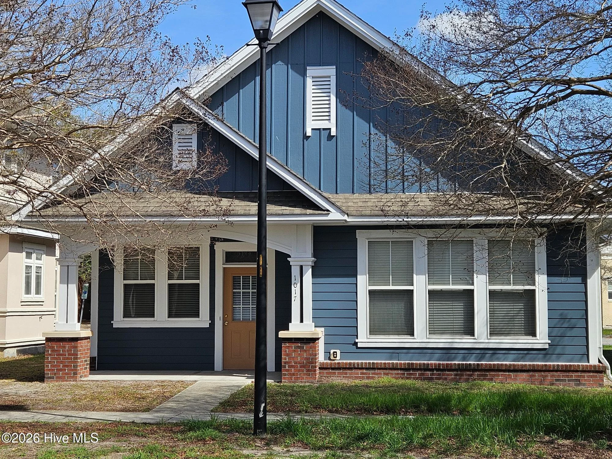 1017 S 8th Street
