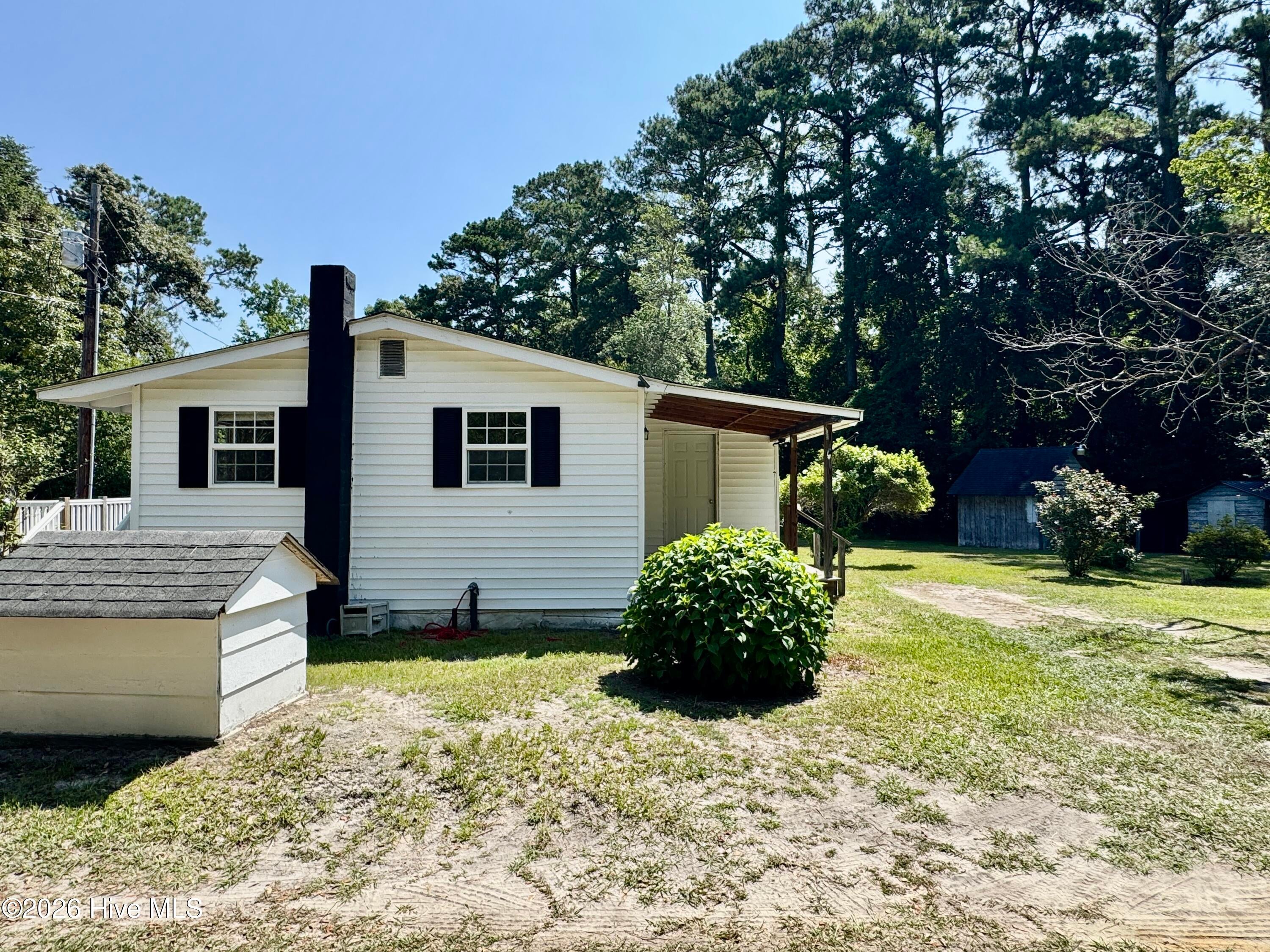 136 Floyd Pond Lane