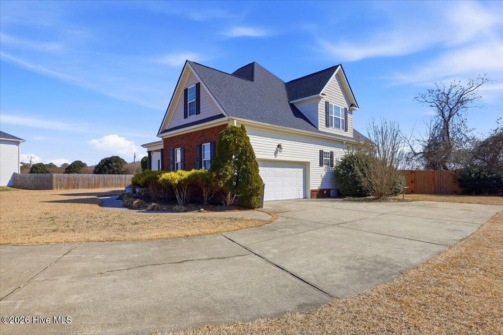 Photo of 106 Glasgow Lane, La Grange, NC 28551 (MLS # 100555297)