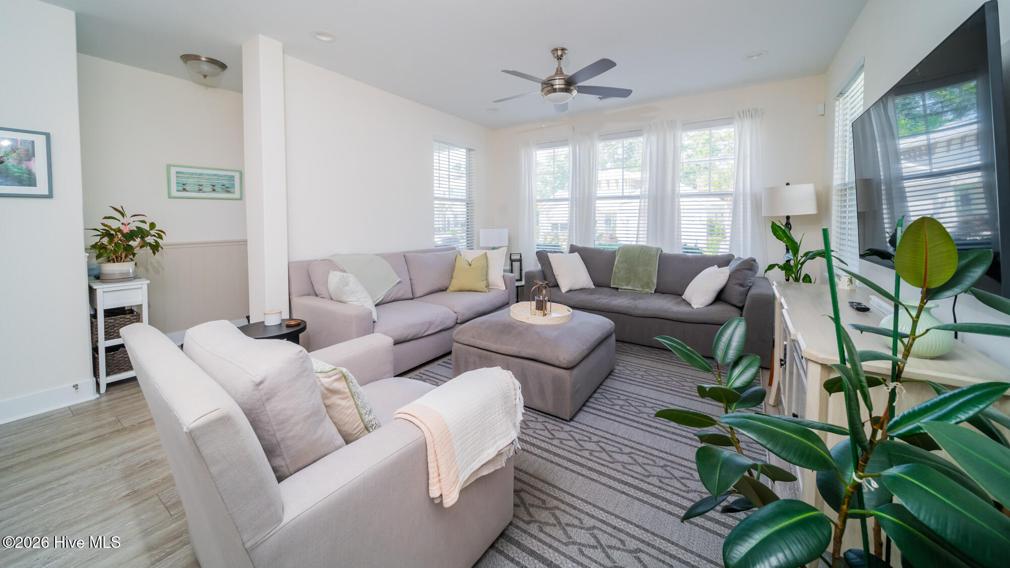 2055 Manor Parc Drive