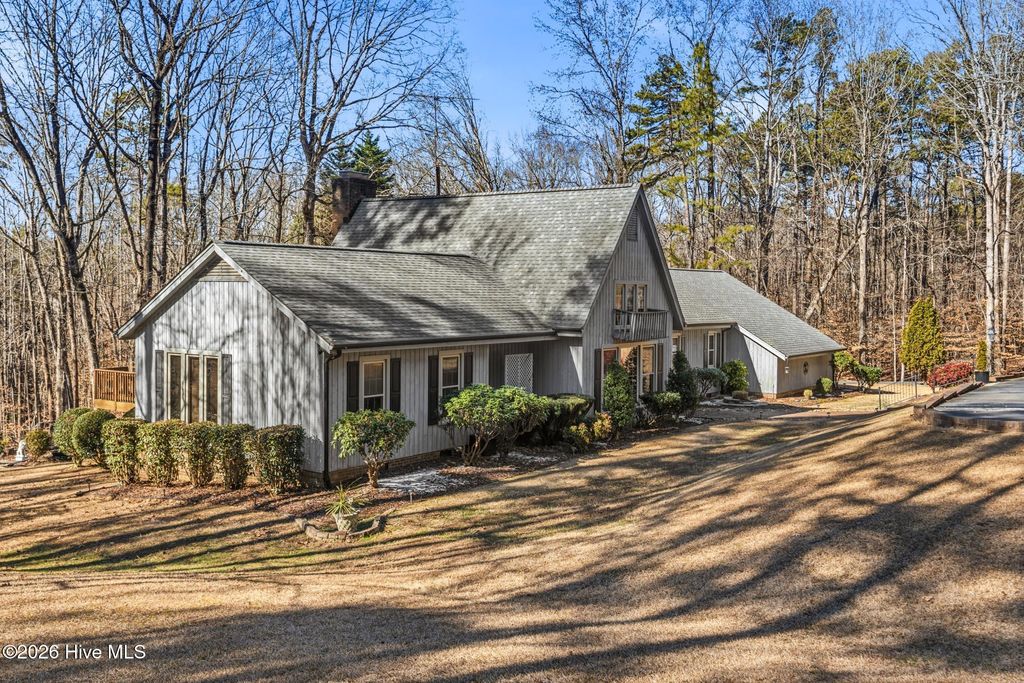 Photo of 102 W Beaver Creek Road, Wadesboro, NC 28170 (MLS # 100551126)