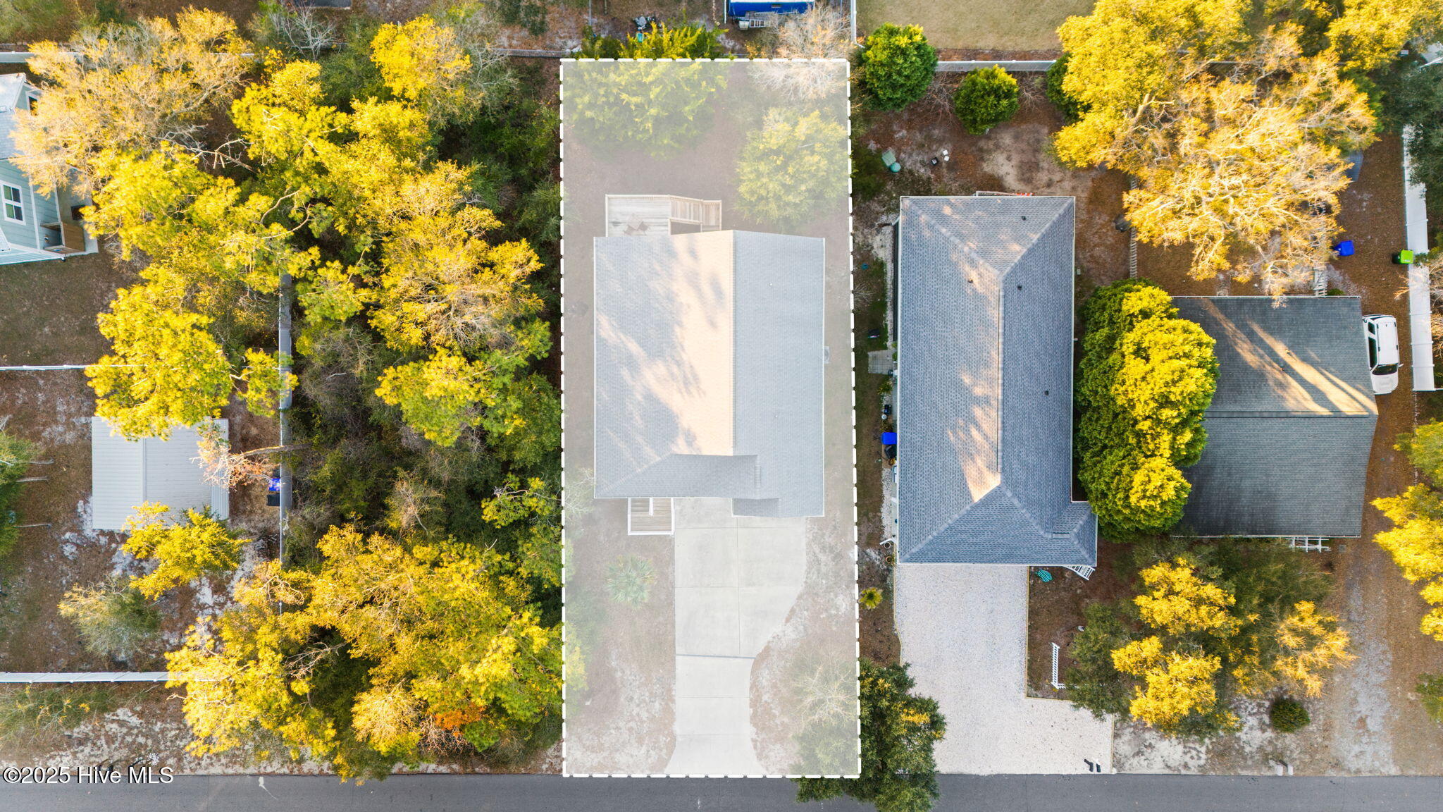 Oak Island, North Carolina 28465, United States, 3 Bedrooms Bedrooms, ,2 BathroomsBathrooms,Residential,Pending,256110