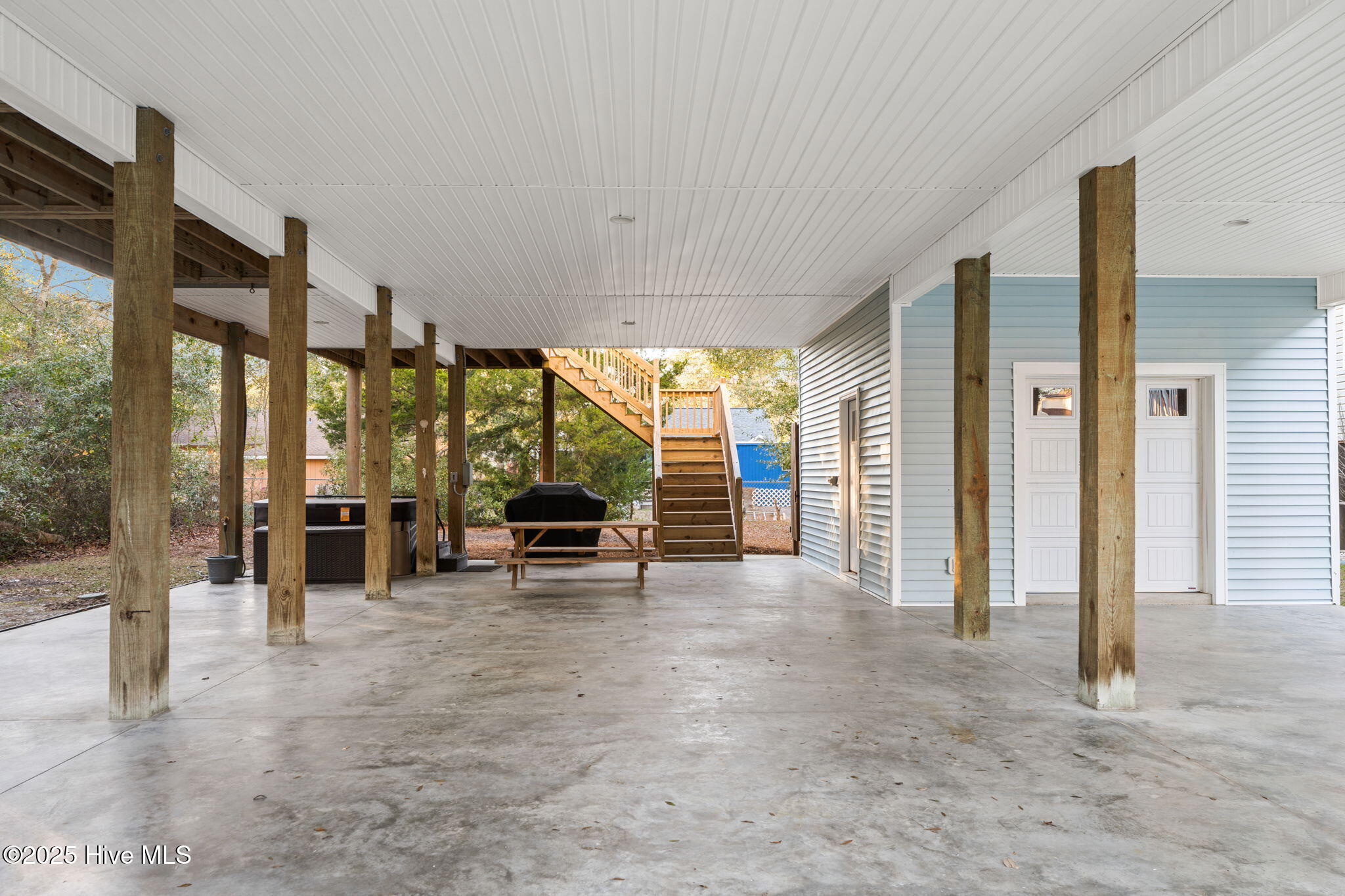 Oak Island, North Carolina 28465, United States, 3 Bedrooms Bedrooms, ,2 BathroomsBathrooms,Residential,Pending,256110