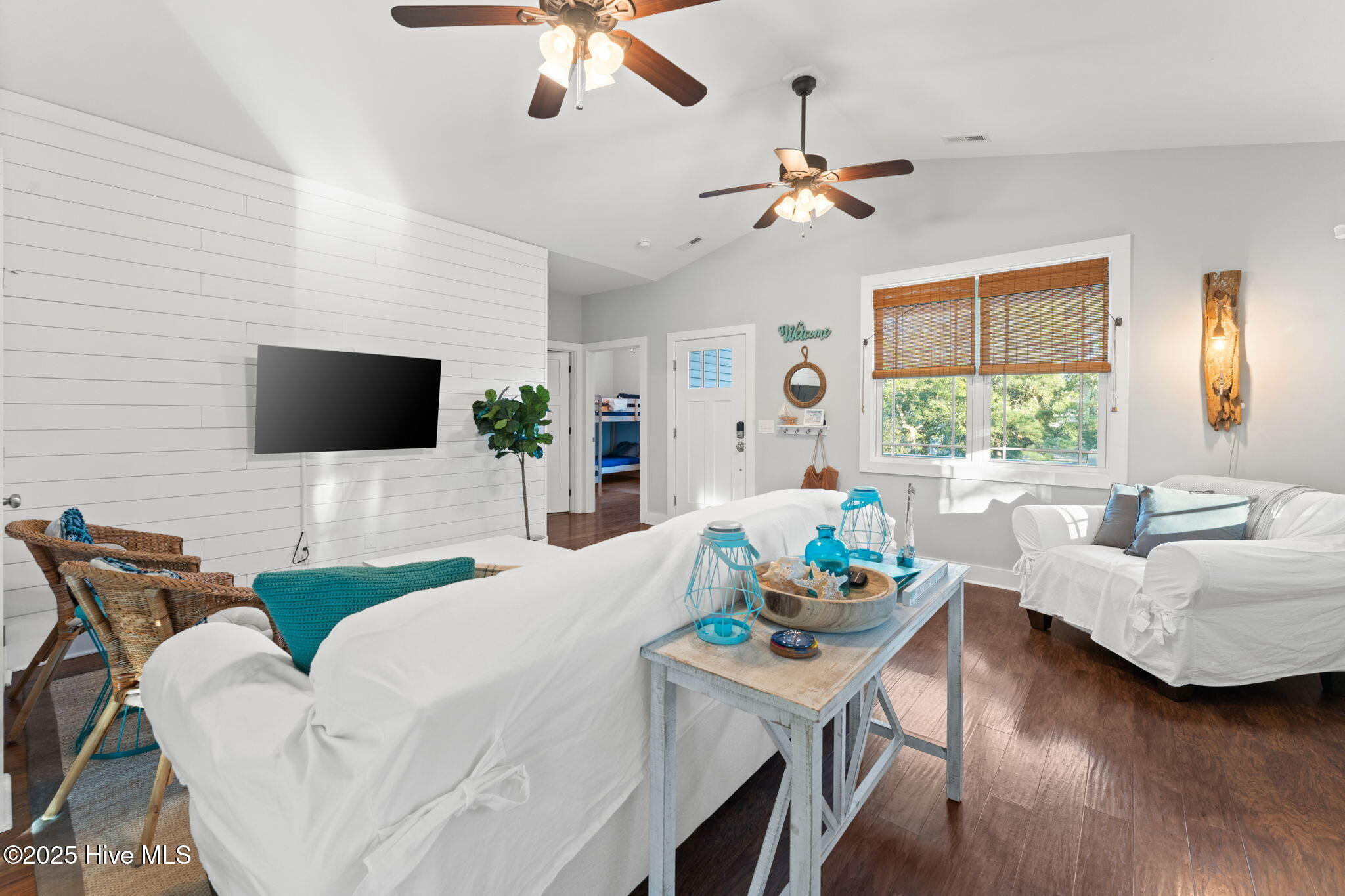 Oak Island, North Carolina 28465, United States, 3 Bedrooms Bedrooms, ,2 BathroomsBathrooms,Residential,Pending,256110