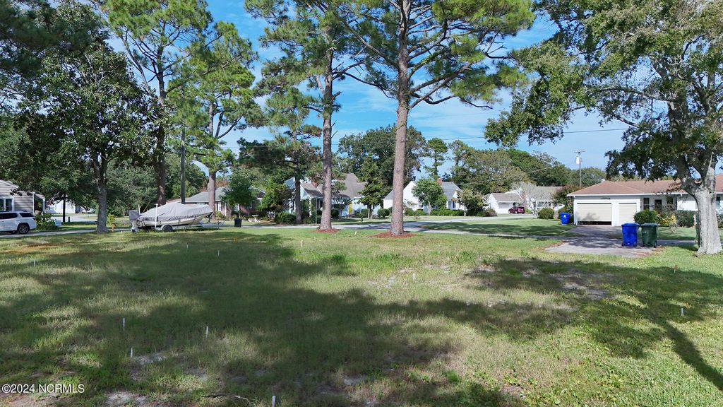 Photo of 104 Chestnut Drive, Beaufort, NC 28516 (MLS # 100542390)