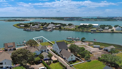 Homes For Sale - 102 & 113 Front Street<br/> Carteret County, Beaufort, NC 28516