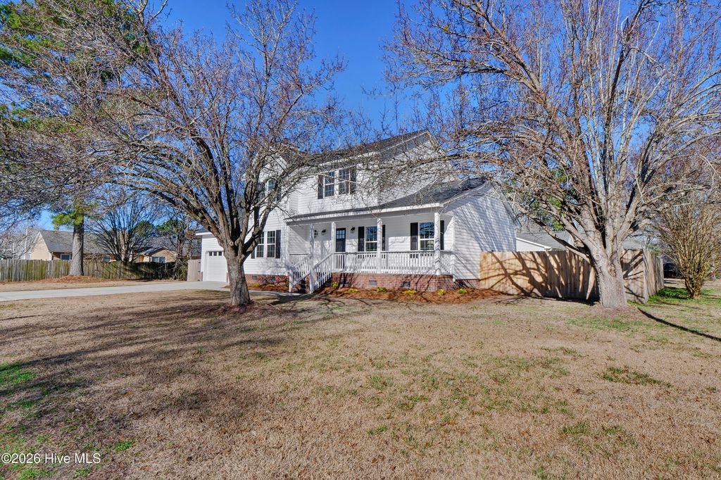 Photo of 514 Raintree Road, Jacksonville, NC 28540 (MLS # 100556678)