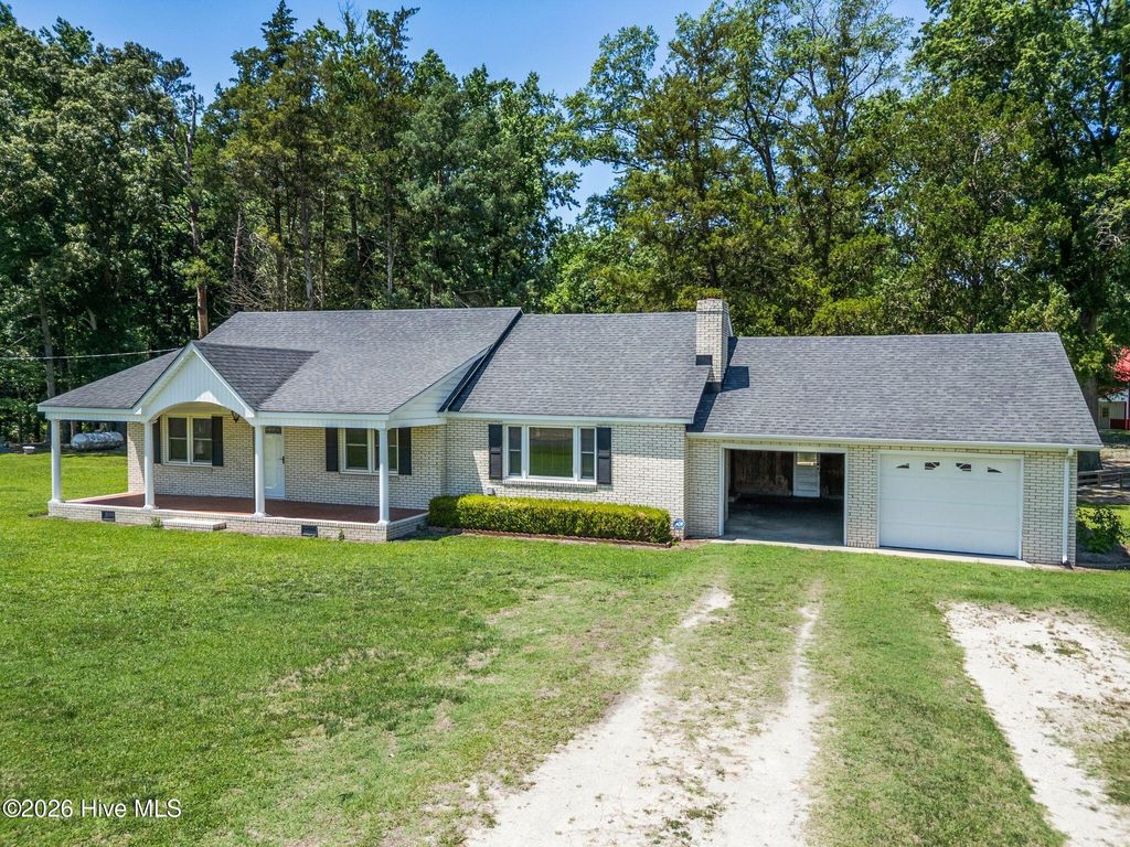 Photo of 170 William Pearce Road, Kinston, NC 28501 (MLS # 100583589)