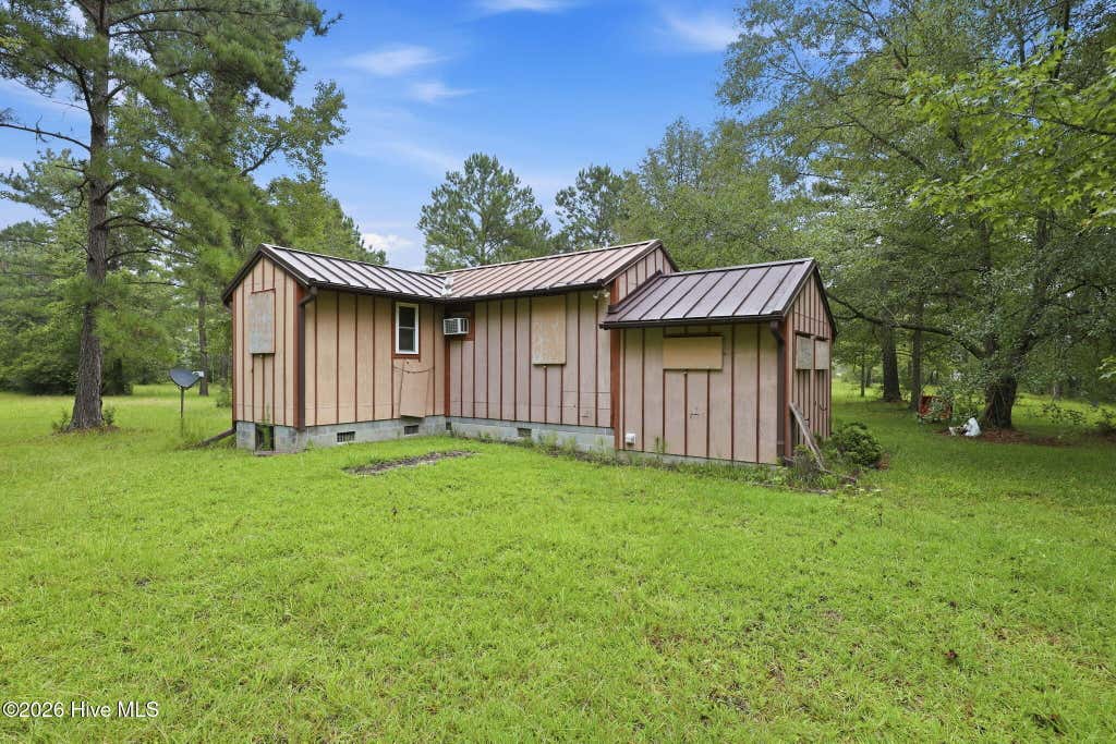 Photo of 301 Seawell Farm Road, Bayboro, NC 28515 (MLS # 100599246)