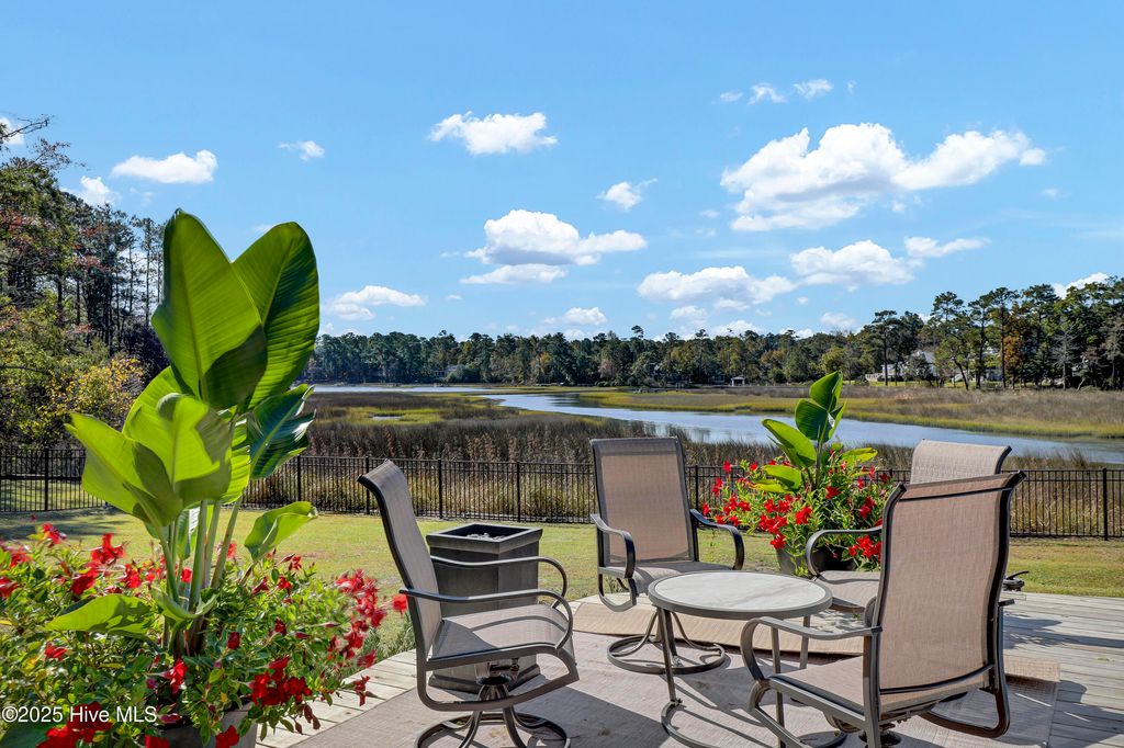 Photo of 102 Osprey Nest Lane, Hampstead, NC 28443 (MLS # 100537816)