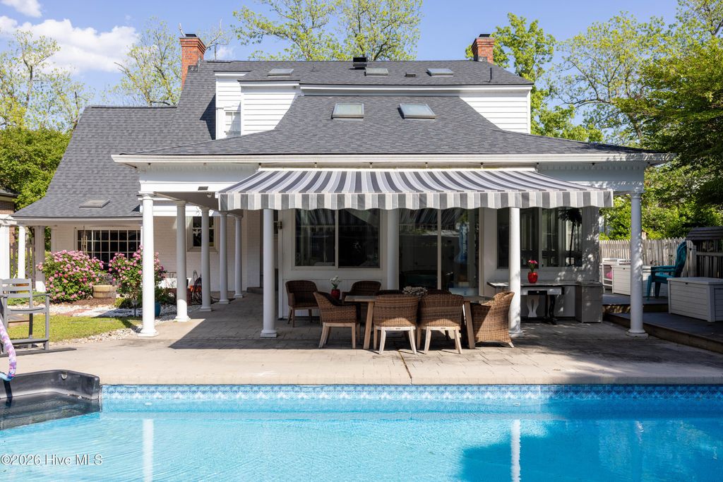 Photo of 208 S Moseley Street, Edenton, NC 27932 (MLS # 100569706)