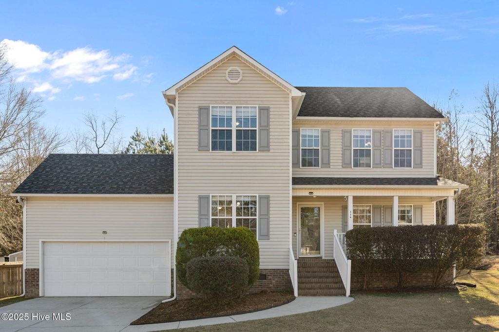 Photo of 116 Walnut Hills Drive, Richlands, NC 28574 (MLS # 100545642)