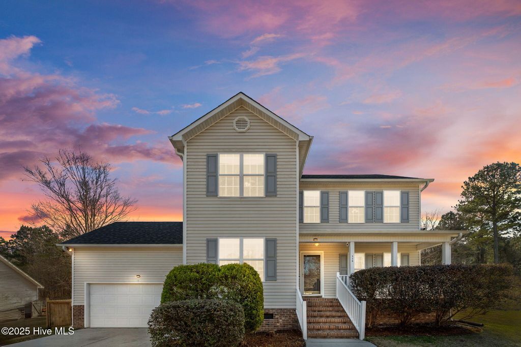 Photo of 116 Walnut Hills Drive, Richlands, NC 28574 (MLS # 100545642)