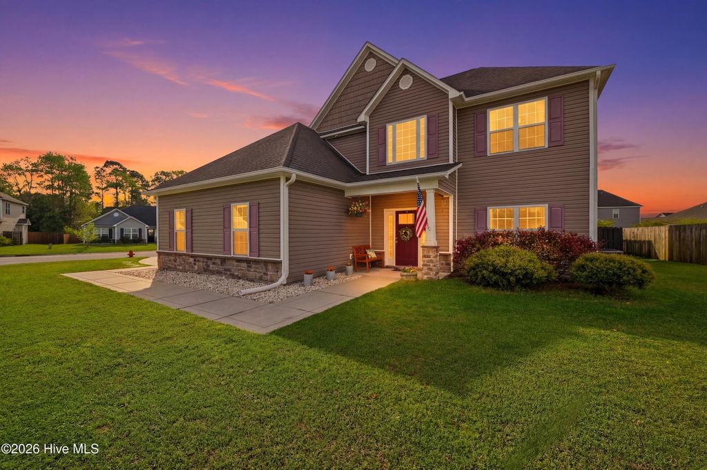 Photo of 106 Regatta Way, Sneads Ferry, NC 28460 (MLS # 100565426)