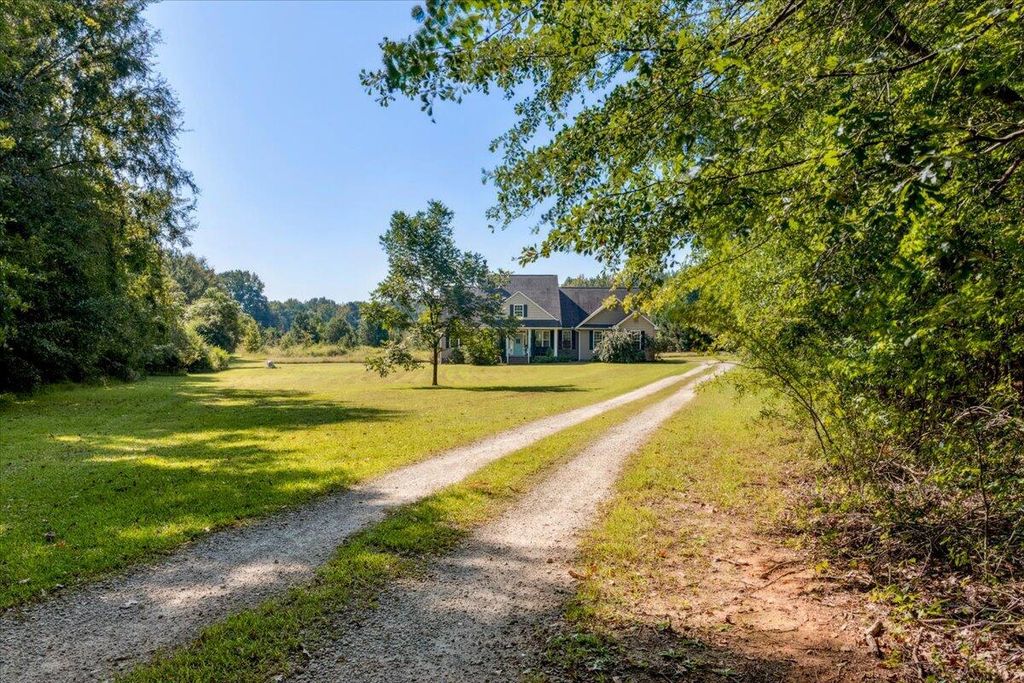 Photo of 1609 Rock House Road, Greenwood, SC 29646 (MLS # 546819)