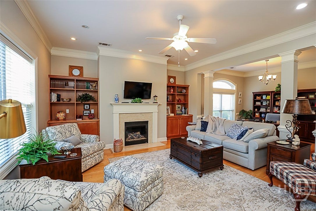 1502 River Oaks Drive