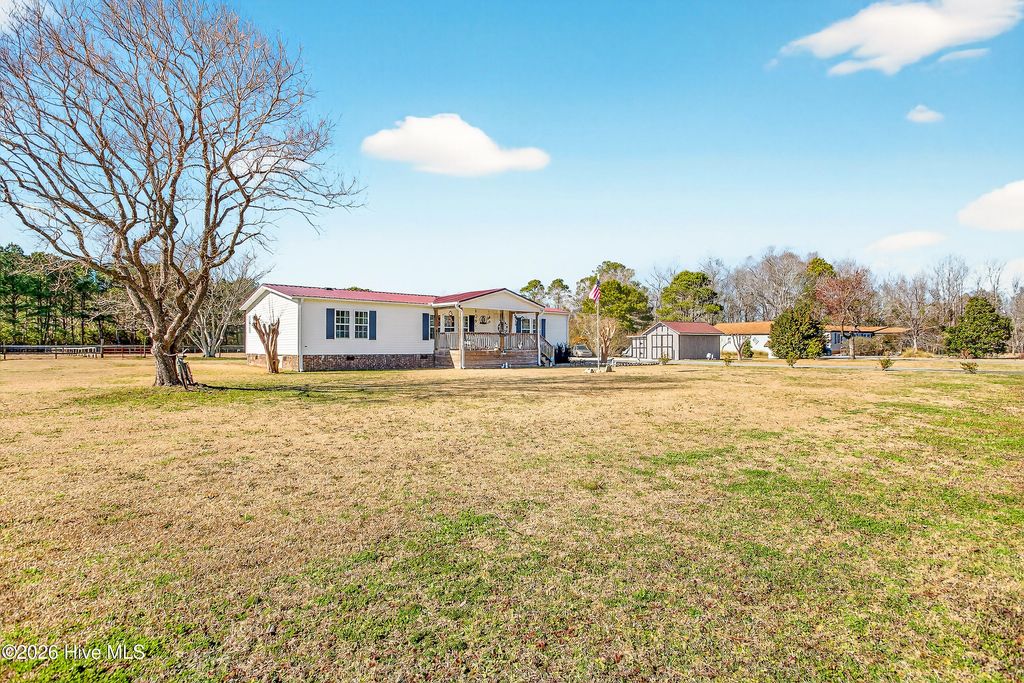 Photo of 107 Bucks Branch Lane, Maysville, NC 28555 (MLS # 100551681)
