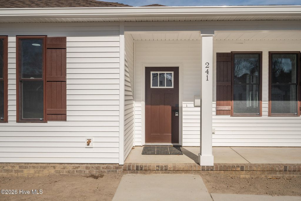 Photo of 241 Woodland Circle, Hertford, NC 27944 (MLS # 100560743)