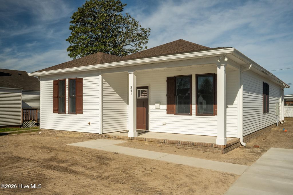 Photo of 241 Woodland Circle, Hertford, NC 27944 (MLS # 100560743)