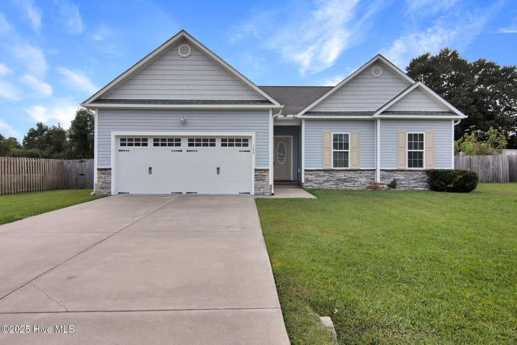 Photo of 102 Conley Hills Drive, Richlands, NC 28574 (MLS # 100579475)