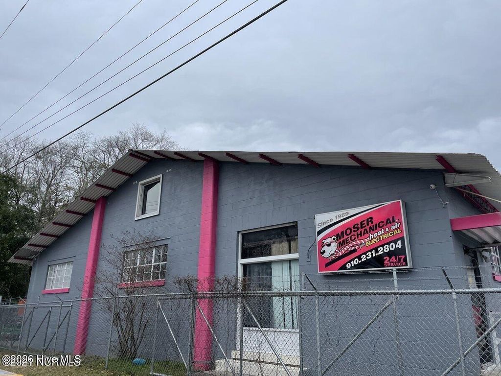 Photo of 1501 Marstellar Street, Wilmington, NC 28401 (MLS # 100568817)