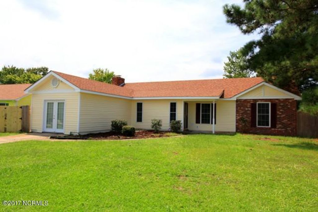 Photo of 2457 Saddleridge Drive, Midway Park, NC 28544 (MLS # 100573405)