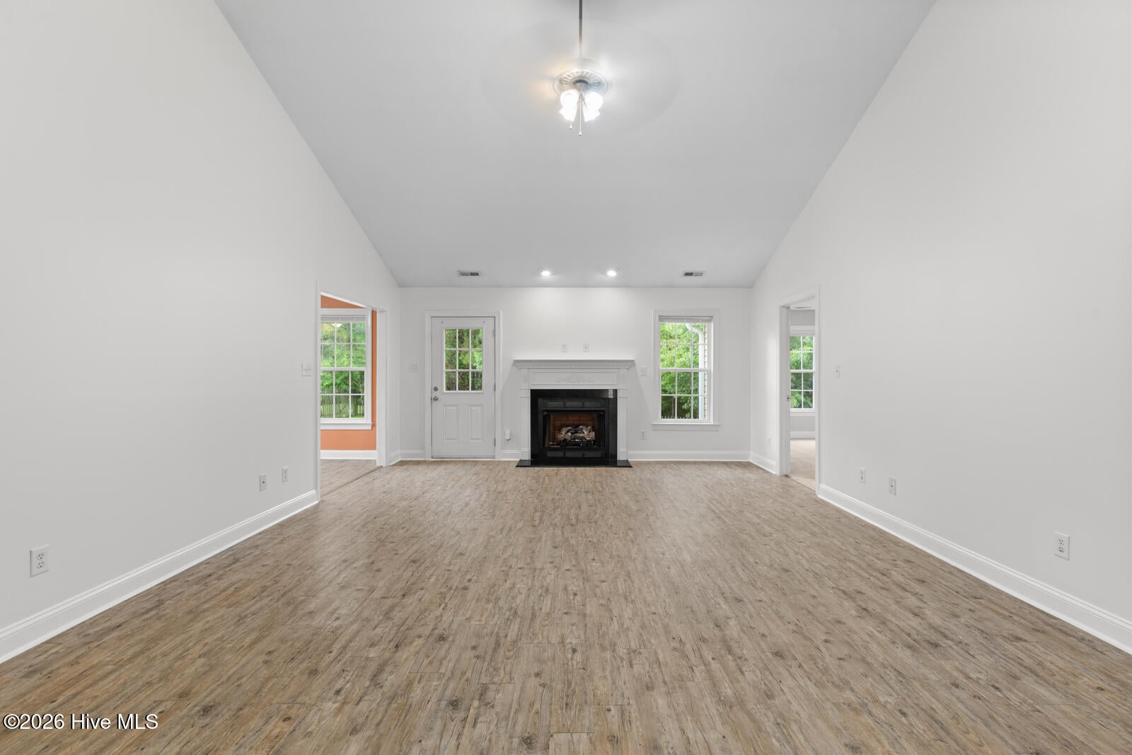 906 Savannah Drive
