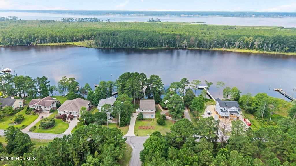 Photo of 5410 Trade Winds Road, New Bern, NC 28560 (MLS # 100555749)