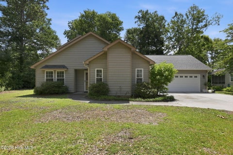 Homes For Sale - 216 Lord Granville Drive<br/> Morehead City, NC 28557