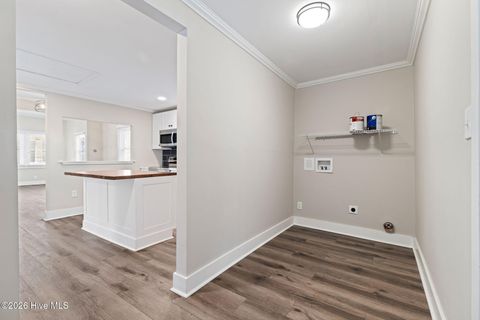 Tiny photo for 813 Walnut Street, Wilmington, NC 28401 (MLS # 100551383)