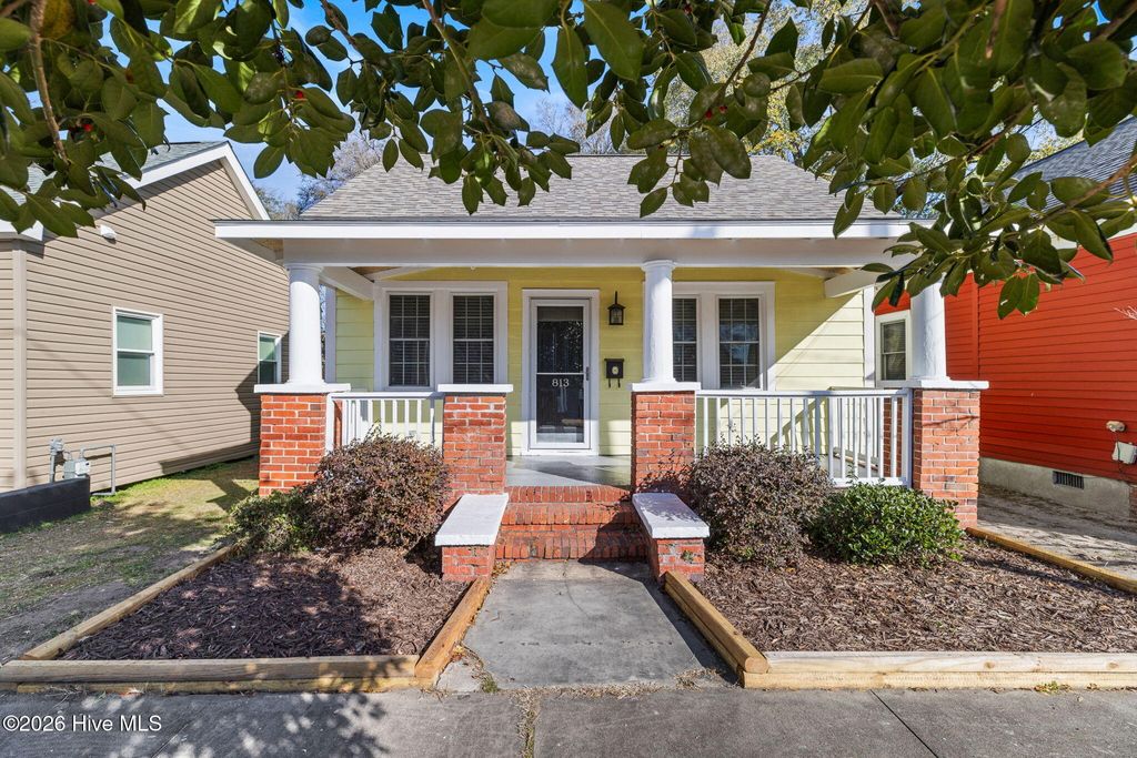 Photo of 813 Walnut Street, Wilmington, NC 28401 (MLS # 100551383)