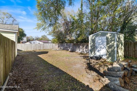 Tiny photo for 813 Walnut Street, Wilmington, NC 28401 (MLS # 100551383)