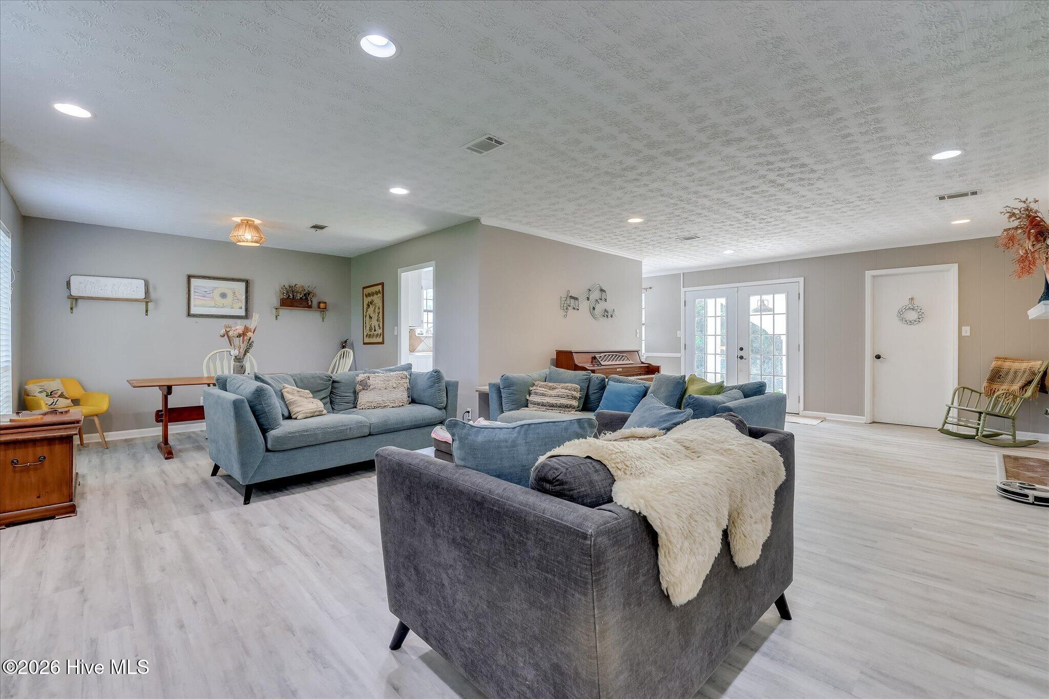 3954 Willowood Road