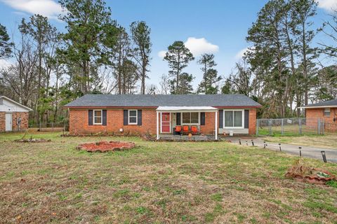 Photo of 2914 Cumberland Drive, Augusta, GA 30906 (MLS # 551429)