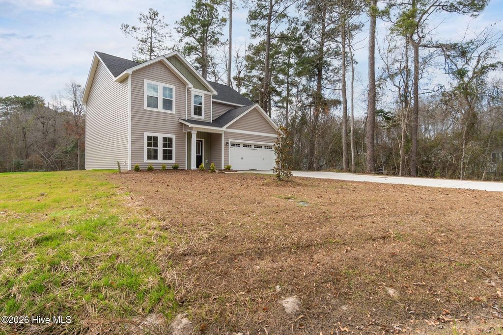 Photo of 213 Brighttown Road, Maysville, NC 28555 (MLS # 100519242)