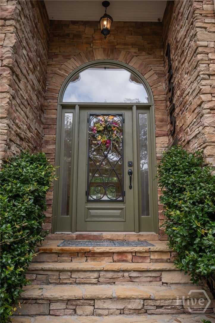 155 Pine Creek Way