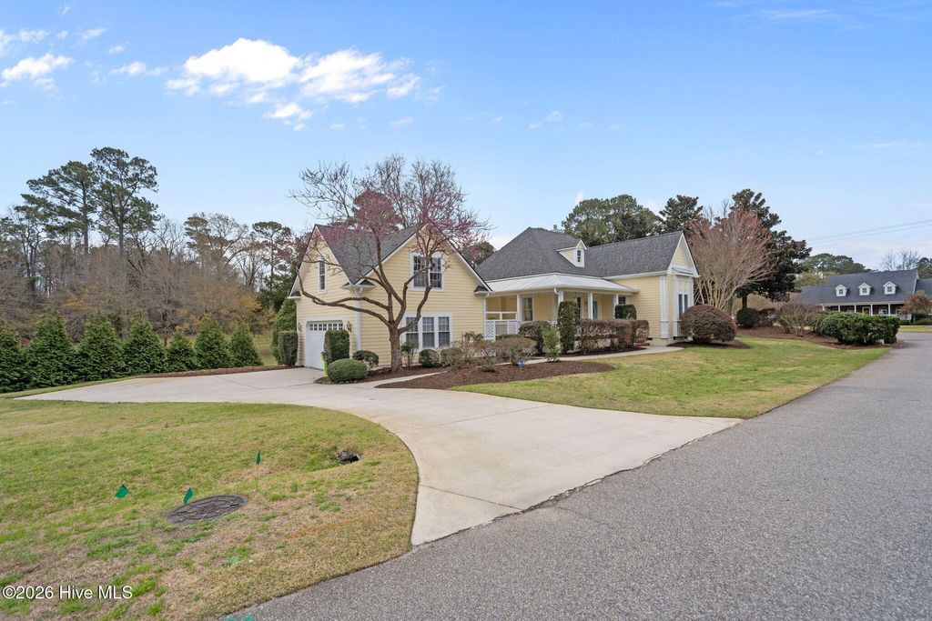 Photo of 7802 Beachcomber Court, Wilmington, NC 28411 (MLS # 100560775)
