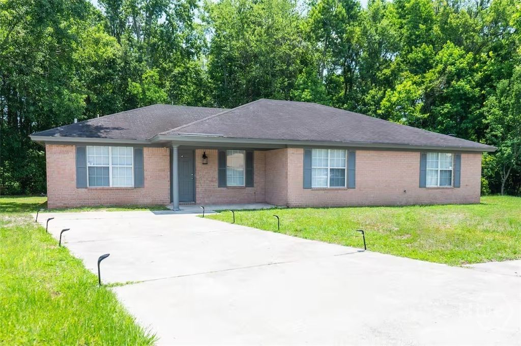 Photo of 4 Glen Oaks Court, Savannah, GA 31405 (MLS # SA347285)