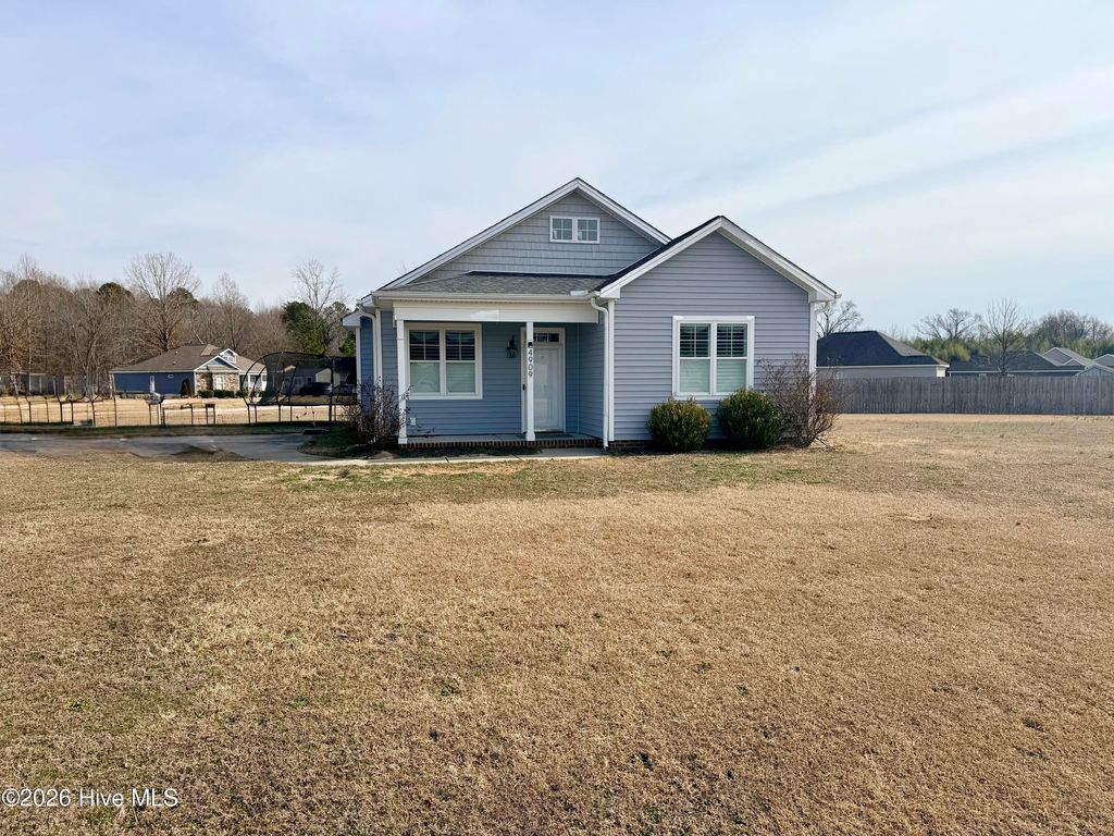 Photo of 4909 Bluebill Road, Wilson, NC 27893 (MLS # 100552327)