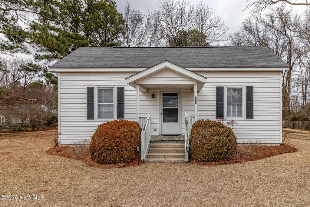 Photo of 409 Fedelon Trail, Goldsboro, NC 27530 (MLS # 100555947)