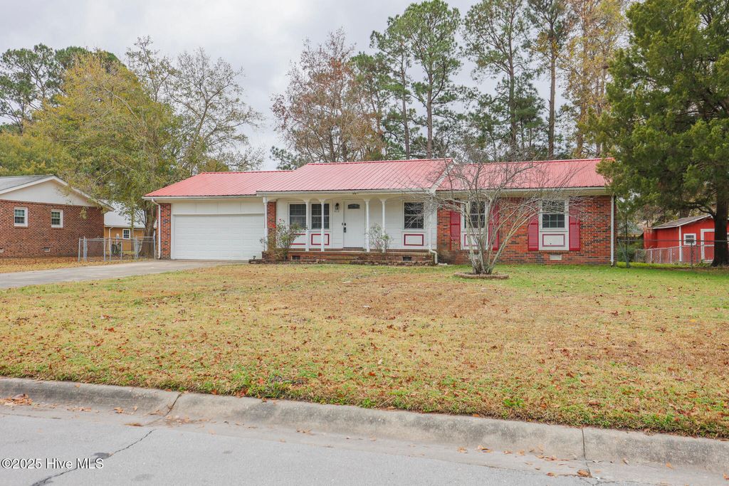 Photo of 414 Brynn Marr Road, Jacksonville, NC 28546 (MLS # 100546143)