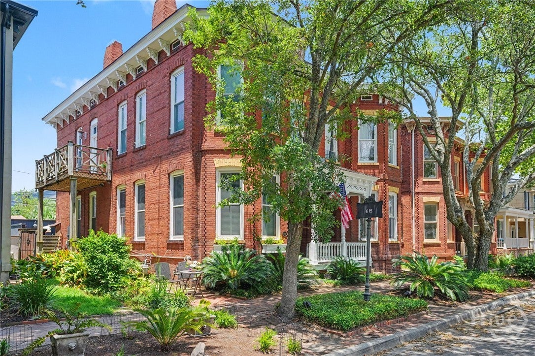 615 Tattnall Street