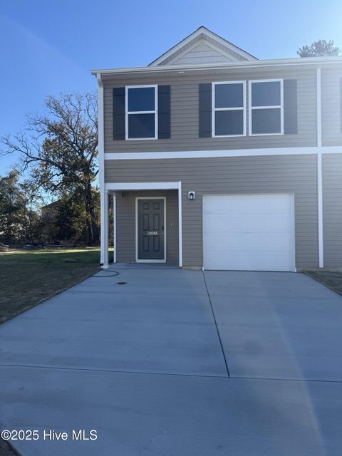 Townhouse For Sale - 2433 B Brookville Drive<br/> Greenville, NC 27834