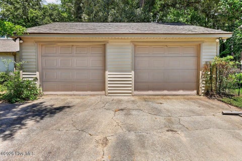 Tiny photo for 300 Nottingham Road, Jacksonville, NC 28546 (MLS # 100590306)
