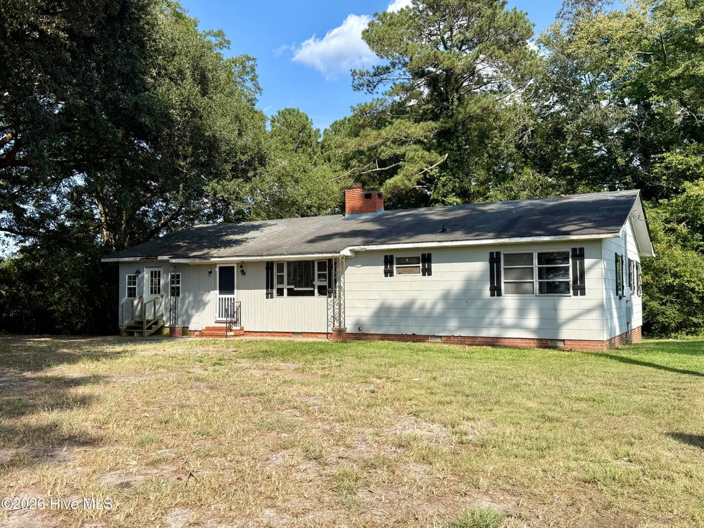 Photo of 4195 Us Highway 17, Williamston, NC 27892 (MLS # 100606089)